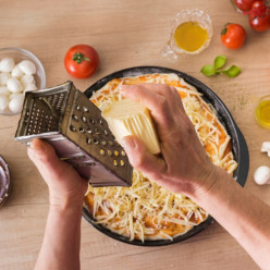 Kulatý pizza pečící tác 33 cm
