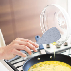 Silicone kitchen spatula for frying pans