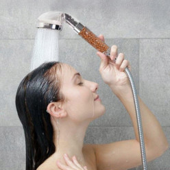 Słuchawka prysznicowa z filtrem wody jonizującym oczyszczającym