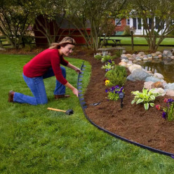 Black plastic garden lawn edging 10m 20 pegs set