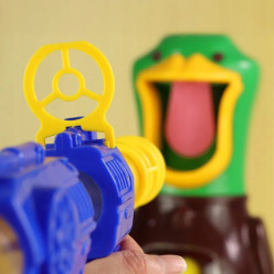 Głodna kaczka strzelanie do celu 2 pistolety gra zręcznościowa