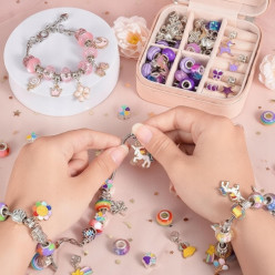 Zestaw do robienia bransoletek koraliki biżuterii zawieszki kuferek