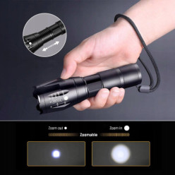 Set 2x tactical torch powerful LED zoom mode rechargeable + case