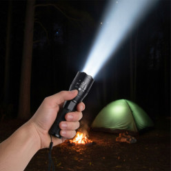 Latarka taktyczna mocna LED tryb zoom akumulatorowa + walizka