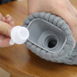 Termofor duży 2l w pokrowcu sweter gumowy ogrzewacz do rąk na wodę szary