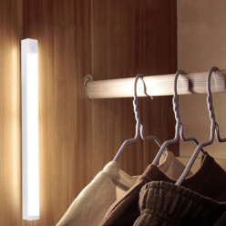 LED USB lampa 20 cm teple bílá